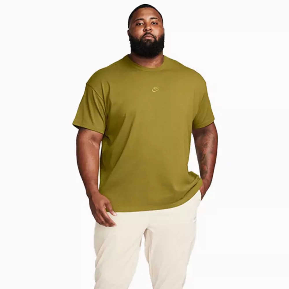 Nike Sportswear Premium Essentials T-Shirt – Men’s